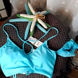 Bikini top Aqua Blue w/matching hair tie💙💙💙